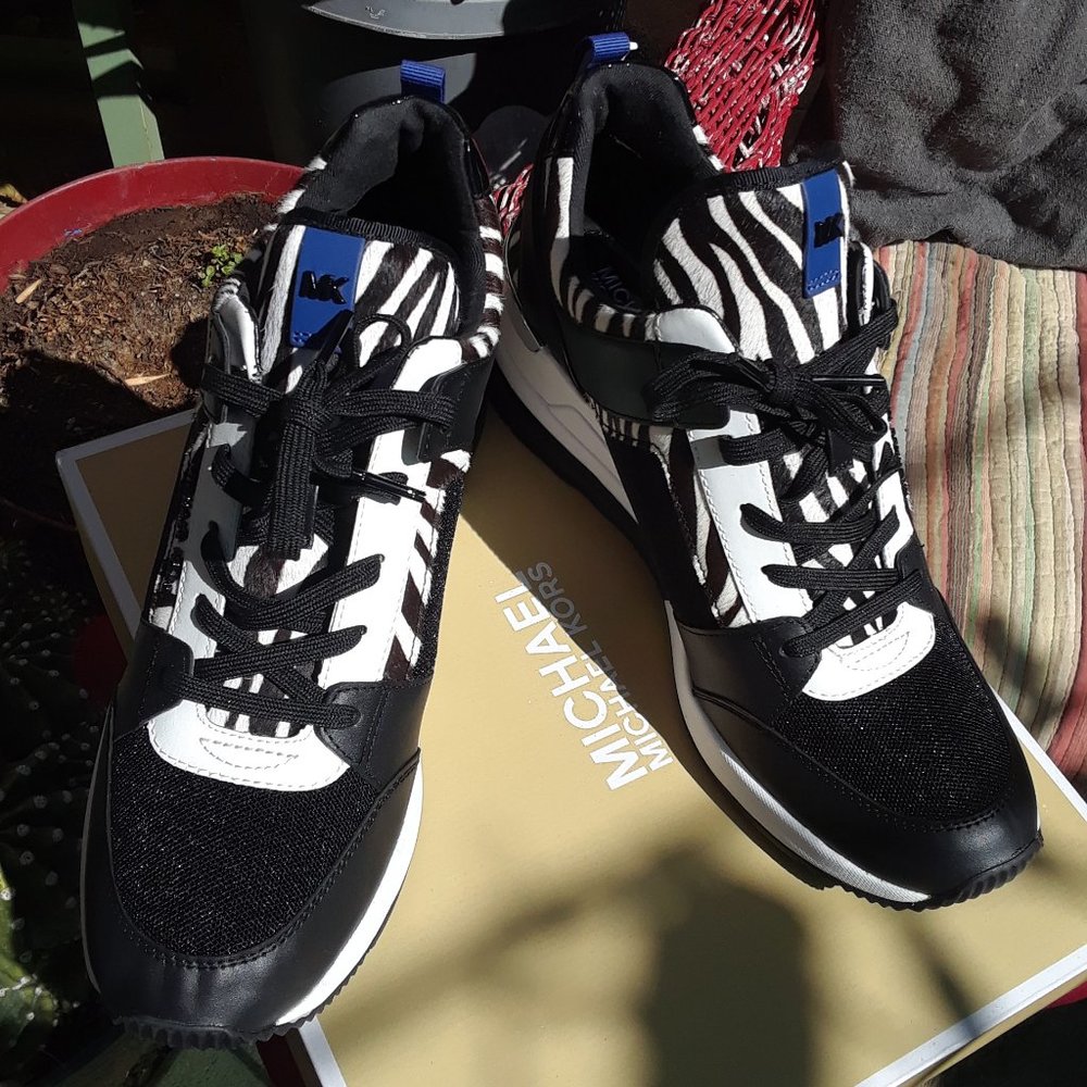 Michael Kors Georgie Calf Hair Trianers. - Picture 9 of 12